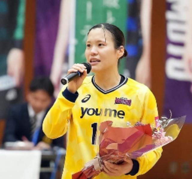 女子ハンド・イズミメイプル 榎和奏、古巣との「最後の試合」で感謝と涙のセレモニー