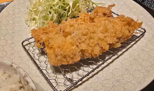 「ヒレカツ最強。」アメリカから帰国したプロゲーマー・マゴが帰国後最初に食べたものとは？