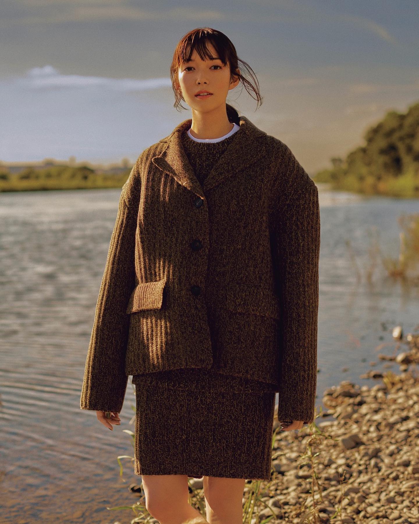 「厳しい寒さも笑顔で乗り越えられそうですね」佐藤栞里がニットウェア姿を披露✨