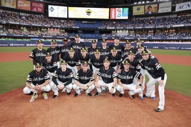 驚異の復活を遂げた25歳右腕が喜びを爆発「素晴らしいチームメイト、スタッフの方と 優勝できて幸せです！」