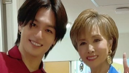 メッシ愛が炸裂！小柳ルミ子が“宝物”公開＆意外なサカ友誕生に反響