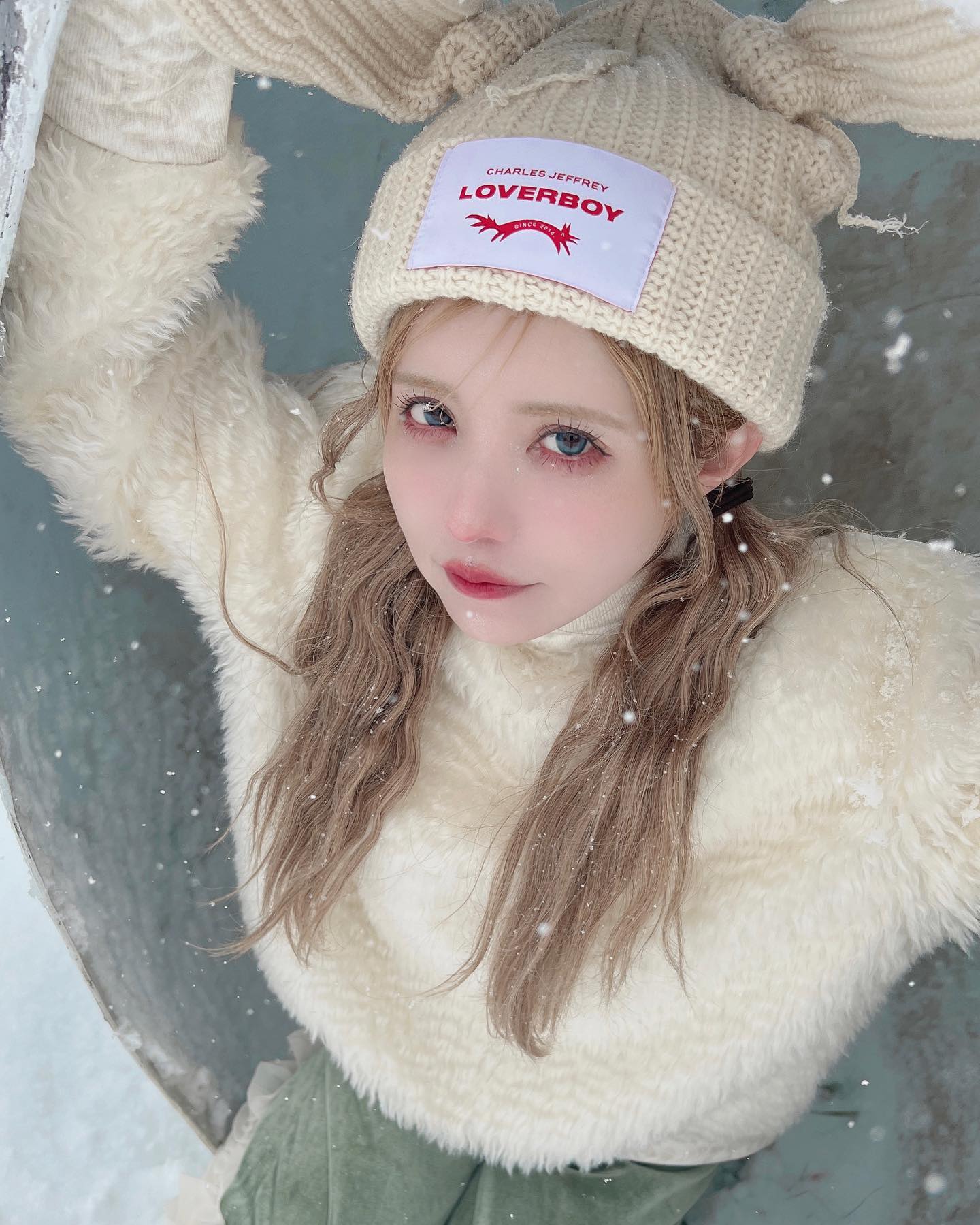 骨折から回復した益若つばさ☃️💙旅行できる喜び綴る💭