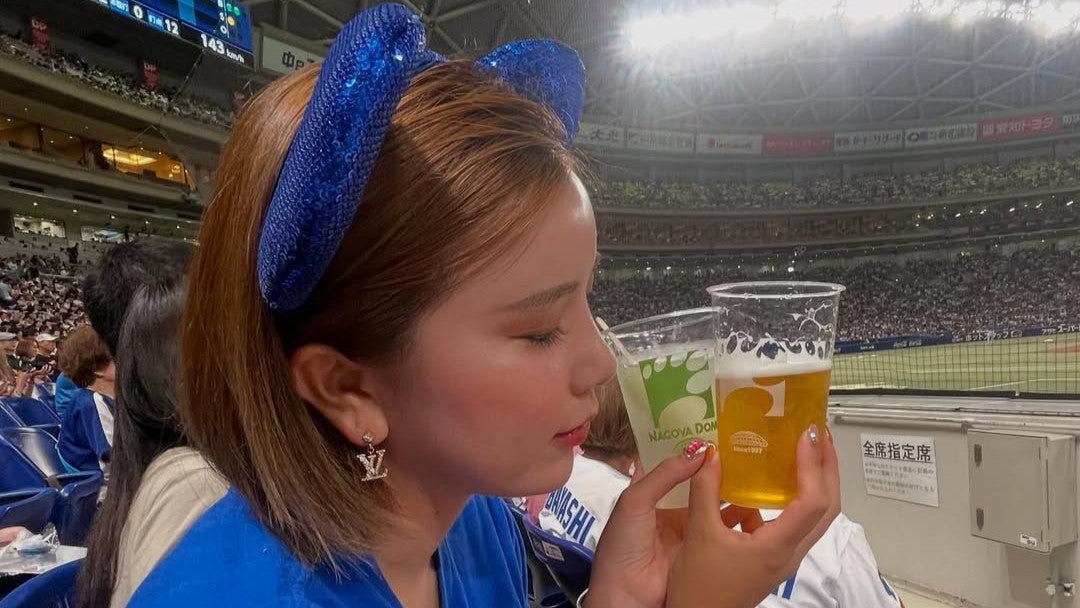 “ゴルフ界のあの美しきスイング女王”が二刀流の夜を満喫中?