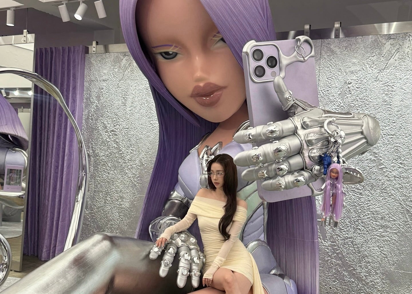 186万超いいね！aespaカリナ、Gentle Monster×Bratzで世界を魅了