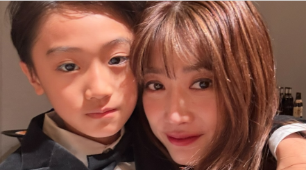 ヨンアが年末の多忙ショット公開！息子との幸せな瞬間も話題に！