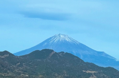 香里奈、2025年の始まりを富士山の絶景とともに報告「今年もマイペースに」