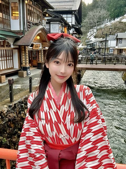 「はいからさんがおる！」美女タレントの”町娘”姿にファンから絶賛の声