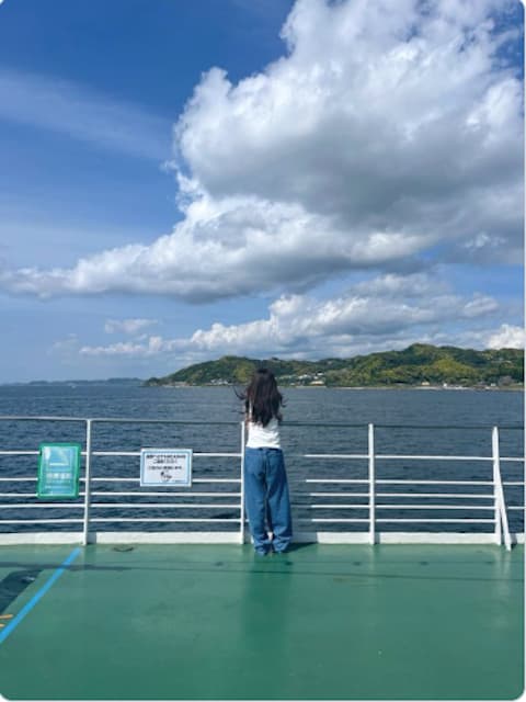 斎藤飛鳥が船上から週末の挨拶