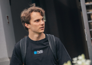 F1話題集中！ピアストリがハンガリーGPに向けて気合十分、“勝負モード”の1枚を公開