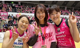 バレーボール日本代表　井上愛里沙、10勝目を報告！シーズンのドラマを語る