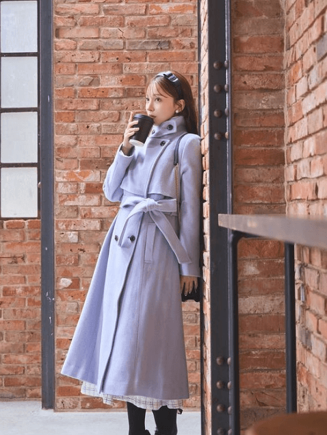 「映画のワンシーンのよう…」激美女で話題のあの女優が”ぬくもり”ショットを披露！