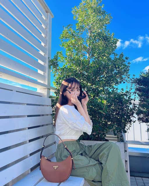「久々の私服です👚」近藤千尋がプラダのバッグを購入✨
