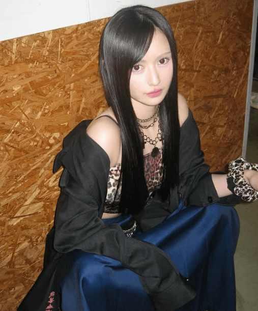 「保存しかあるまい」人気アイドル、”特攻服＆リボン体操服”の激レアショットを披露し大反響！「可愛すぎてしぬ」