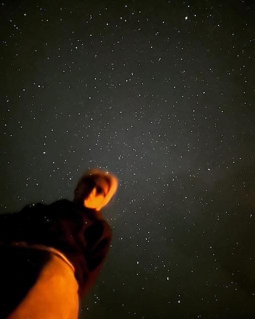 平野紫耀は星の王子様！？「全宇宙のペンライトを従えた平野紫耀😳❤️✩°｡⋆👏🏻👏🏻👏🏻👏🏻」