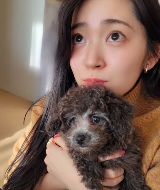 鈴木愛理の実家に新たな癒し『べるちゃん、よろしくね！』