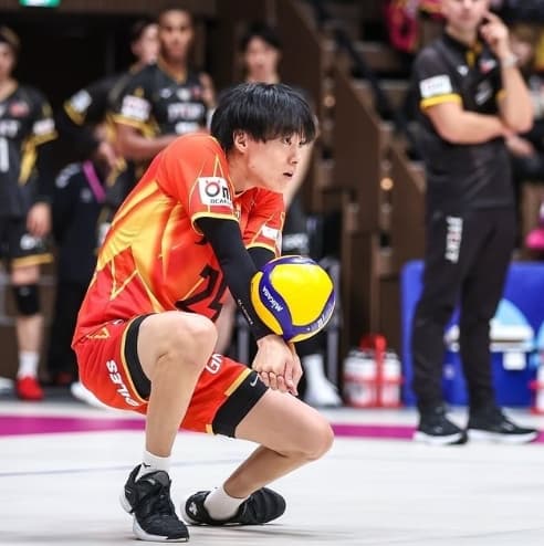 カッコよさ全開！男子バレー選手のプレーとオフのギャップに胸キュン