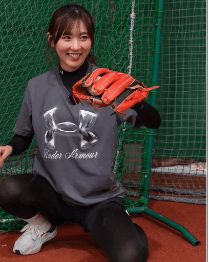 「ナイス キャッチ…萌え」個性派の野球女子、”響かないのも技術”と語る”ボール受けムービーが可愛すぎと話題に