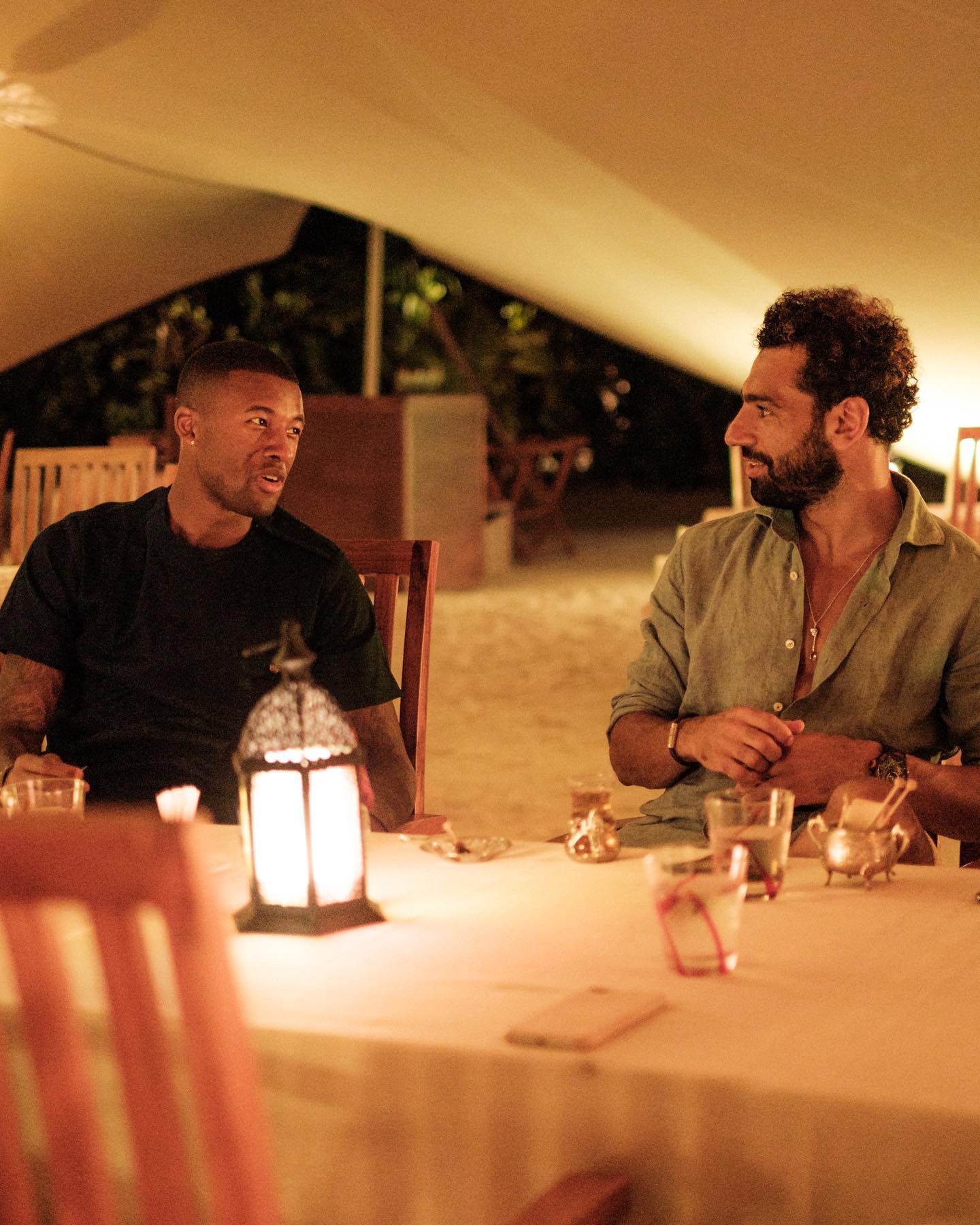 「このデュオが恋しい❤️😍」リヴァプールFWサラー、元チームメイトとの再会を果たす