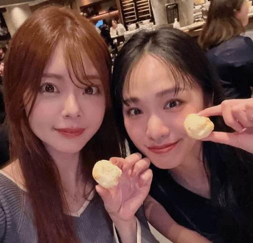 「凄く可愛いです！」ダブル美女ラウンドガール、東京観光で見せた”パラダイス・ショット”にファン魅了される！