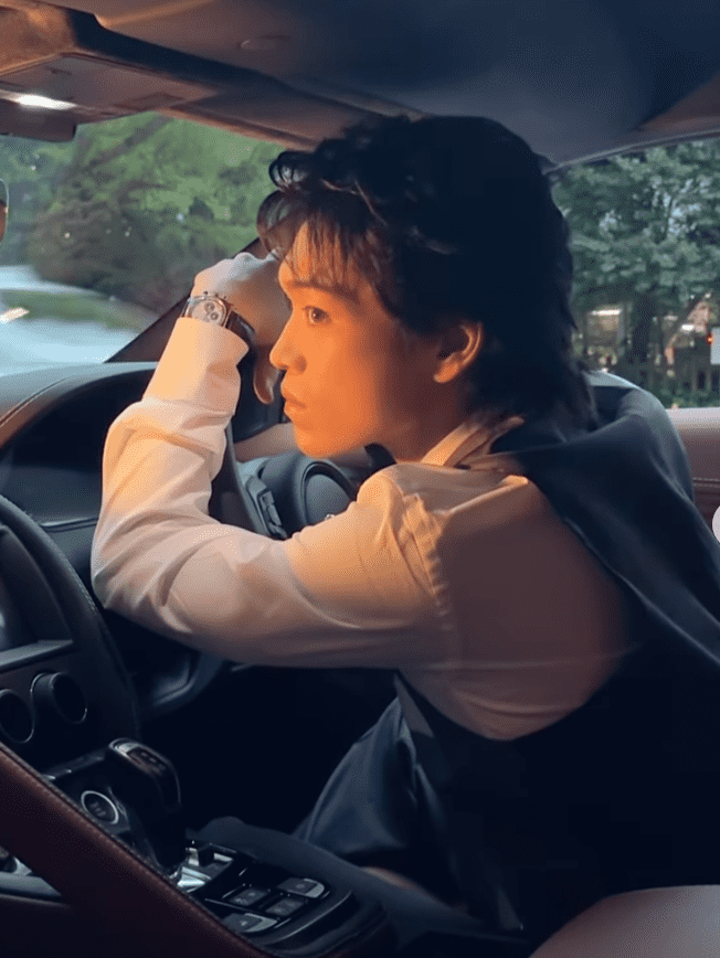 原嘉孝、『Oggi』オフショット公開　“みんなの上司”になってみた！