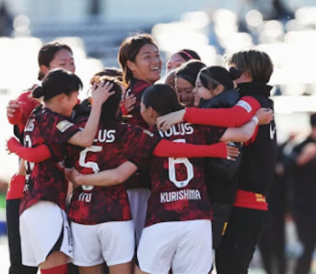 女子サッカー高橋はな 全てを筋肉に変えて！強さと感謝で未来を切り拓く