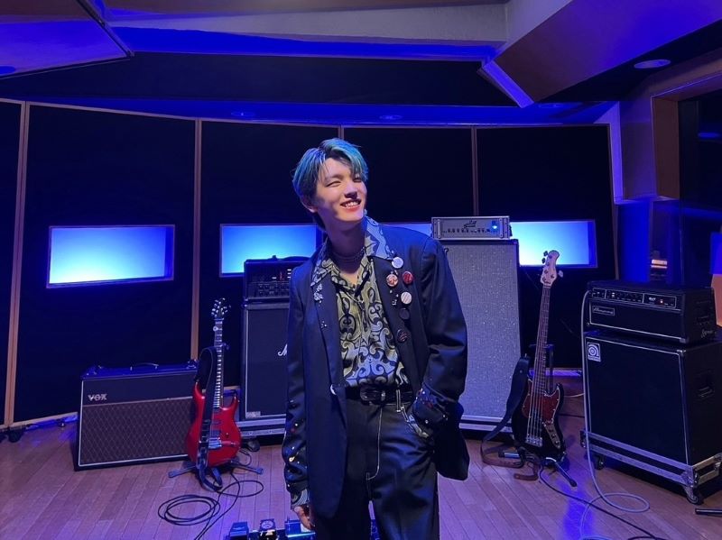 オーディションで勝ち抜いた超イケメンな