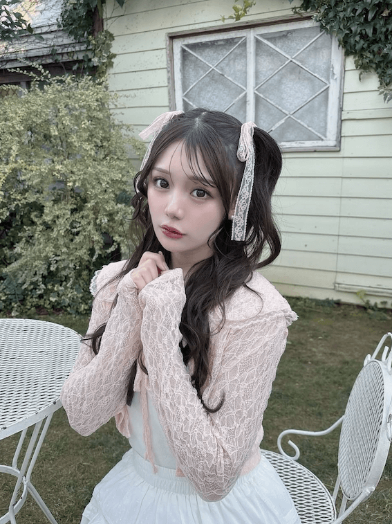 CUTIE STREET・古澤里紗が可愛い系と大人系の同時投稿！ファンからのコメントは！？