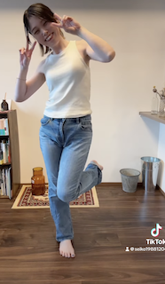 驚愕の減量に成功した女芸人  ノースリーブ着用のダンス動画に衝撃の声続々「可愛さ倍増してた、、」