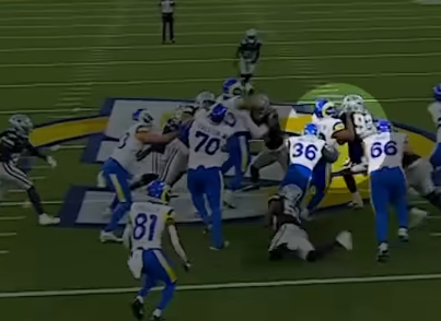 NFL エミット・スミスとマイケル・アーヴィン、感動の再会が話題に