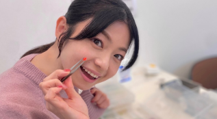 「ガラス細工に挑戦！」中村静香、京都・小倉でのピアス作り体験にファン歓喜