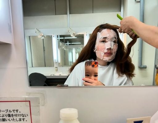 「本気のメイクは土台から」平野ノラ、