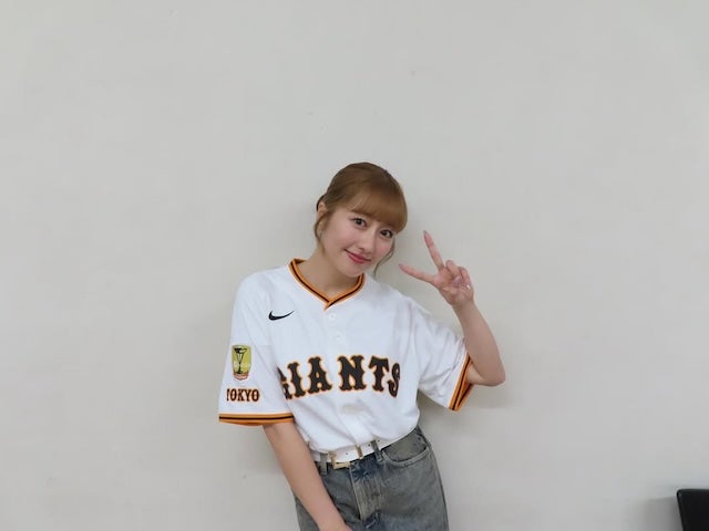ももクロ・佐々木彩夏が始球式に参加「ちょっとは成長してたってことで！！！笑」