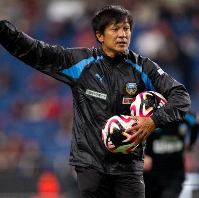 川崎フロンターレ 退任する戸田光洋ヘッドコーチに感謝！