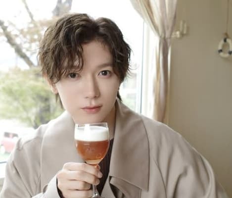 休憩時間ってこんなオシャレだっけ？Travis Japan・七五三掛龍也が「綺麗」「ビジュが良すぎ」と話題に！