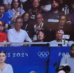 パリ五輪柔道は熱戦続くも…「右端にひろゆきがいて集中できない」