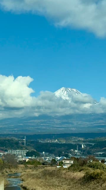 「これが日本一の山なんだな」TOKIO 国分太一が”チラ見え富士山”をおすそ分け！