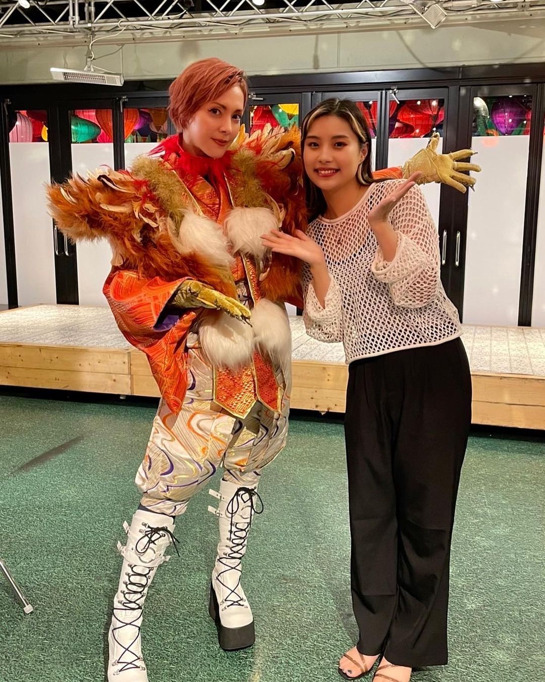 土屋アンナさんが路上ライブに飛び入り参加😲!?まさかのバード役に🦜