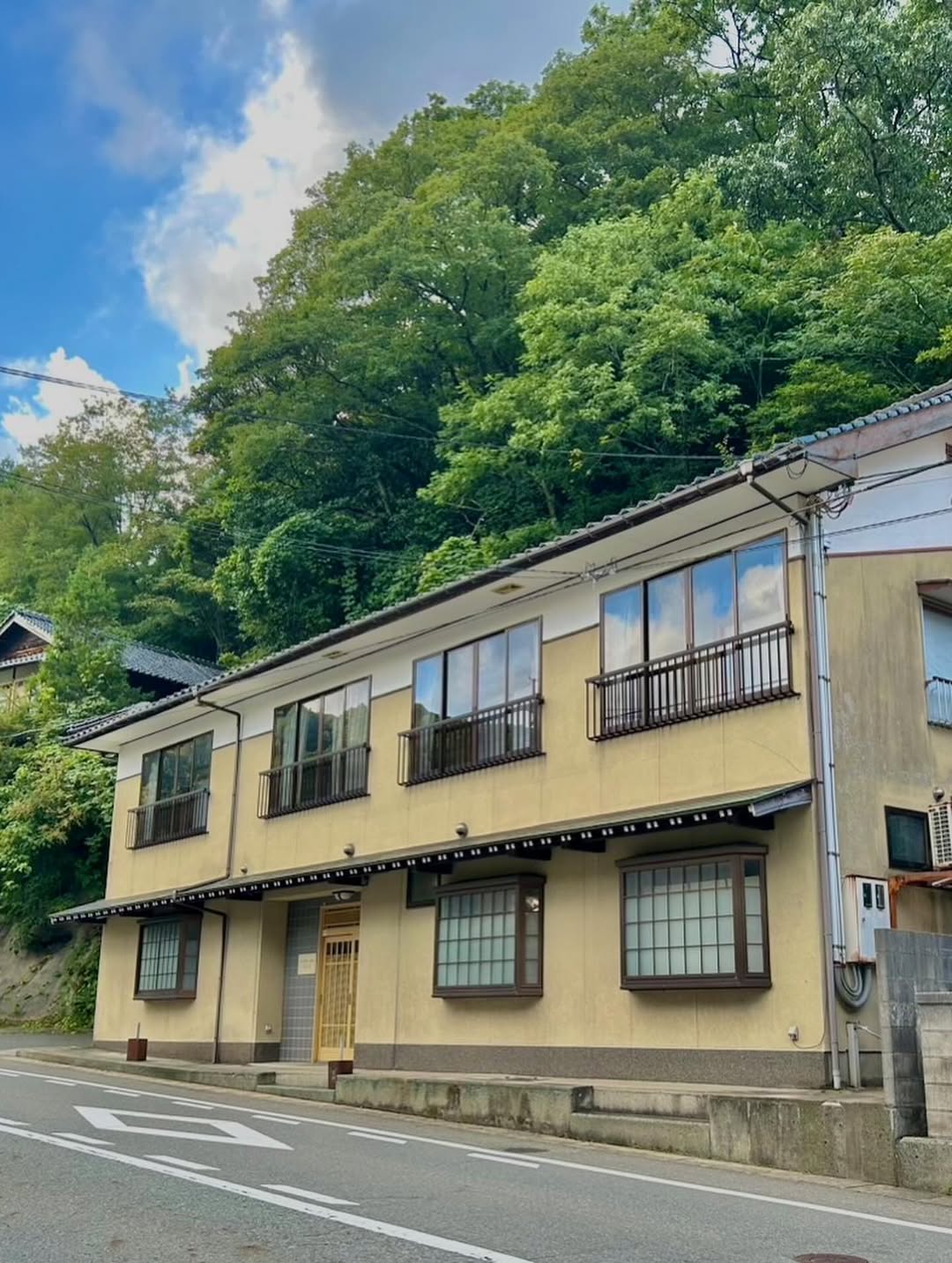 吉本興業所属・咲方響、島根県浜田市のお食事処でポスターを貼らせてもらい「ありがとうございます！！！」