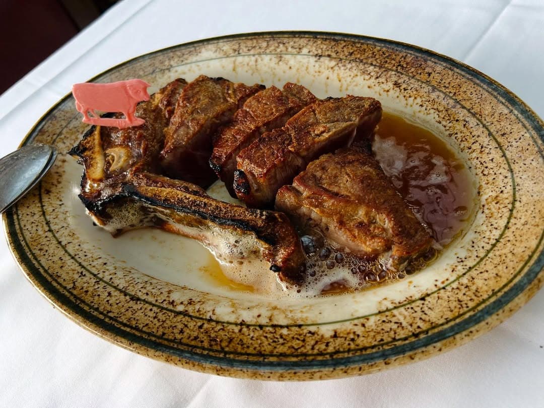 今井翼、ハワイでスタミナチャージ　現地グルメを満喫するショットを公開