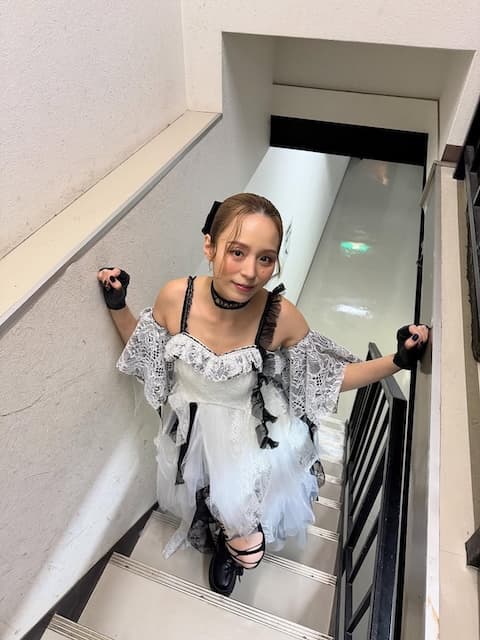 「‎たくさん盛り上げてくれてありがとう」平野綾がソロライブツアーのオフショット公開！