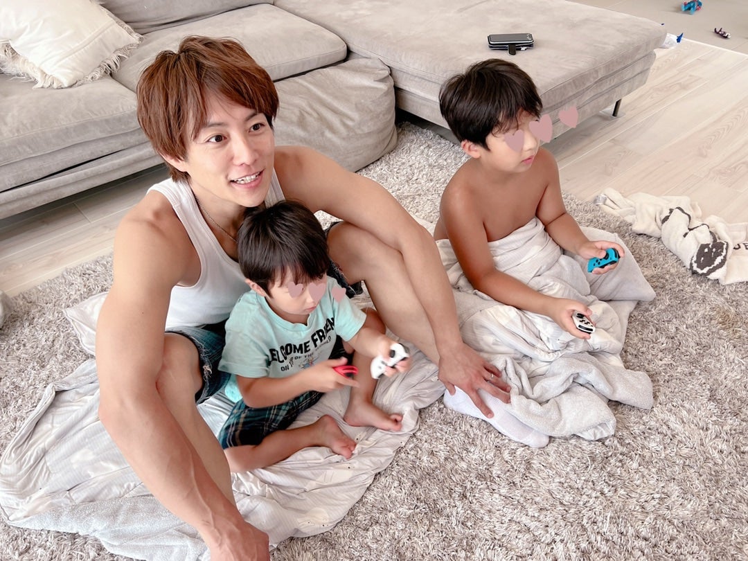 辻希美さんが親子でゲーム姿を公開✨夫・杉浦太陽さんも大盛り上がり🔥