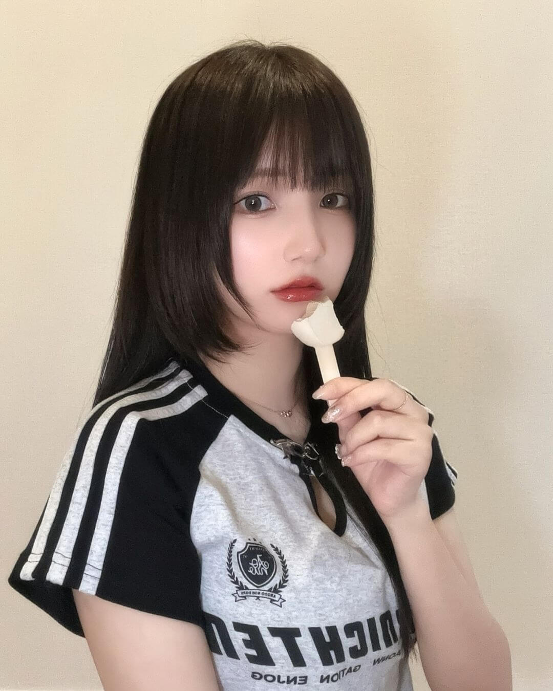 「ボブにした⁉」あの人気YouTuberが大胆イメチェンで「気まずいです」