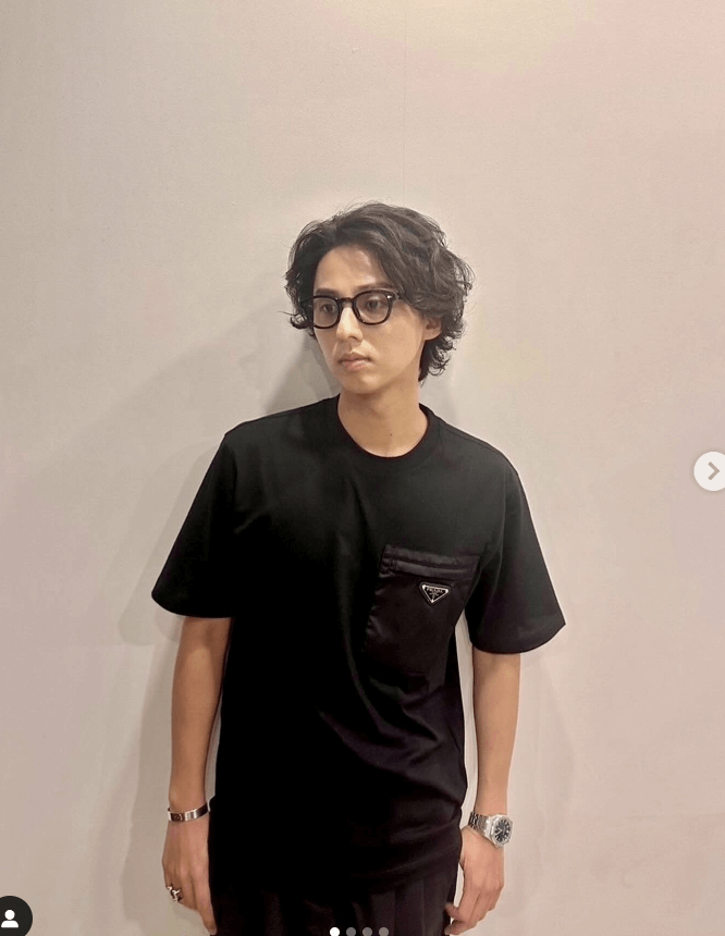藤ヶ谷太輔、誕生日プレゼントのPRADA Tシャツを披露