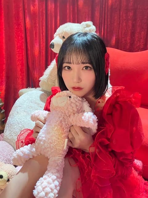 なんてかわいいんだ」イコラブ 野口衣織の激甘ショットにファン大興奮