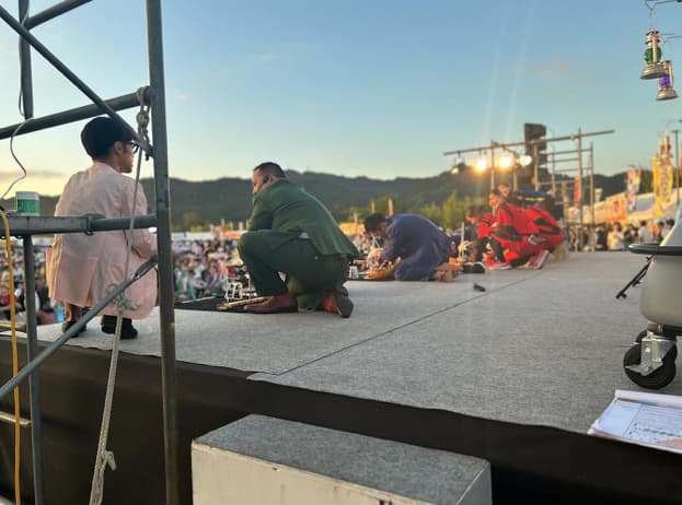 漫才中に〇〇！？ミルクボーイ・駒場孝、シュールな舞台風景を披露！