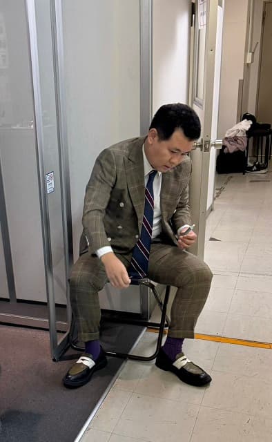 「再起動した方が良いのかな。」麒麟 川島が芸人仲間のフリーズ（？）した姿を投稿