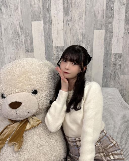 ≠ME・菅波美玲、久しぶりのインスタ更新で大きなクマの