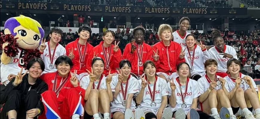 エブリン「長いシーズン、ありがとうございました！」デンソー初優勝ならず　バスケWリーグファイナルで富士通が勝利！！