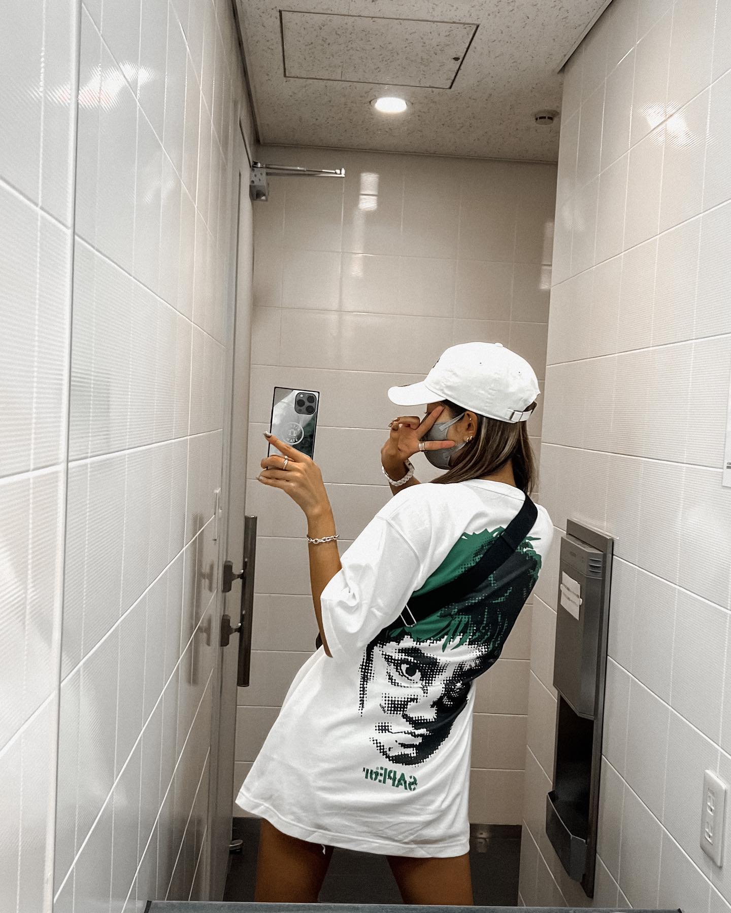 みちょぱさんがコロナ療養期間終了を報告🌟浜田雅功さんTシャツを着用😂EXIT 兼近さんもいいね❤️