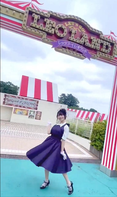 『学マス』声優が「レトロフェス」に合わせて洋服を自作!?可愛すぎる姿にファンから絶賛の嵐